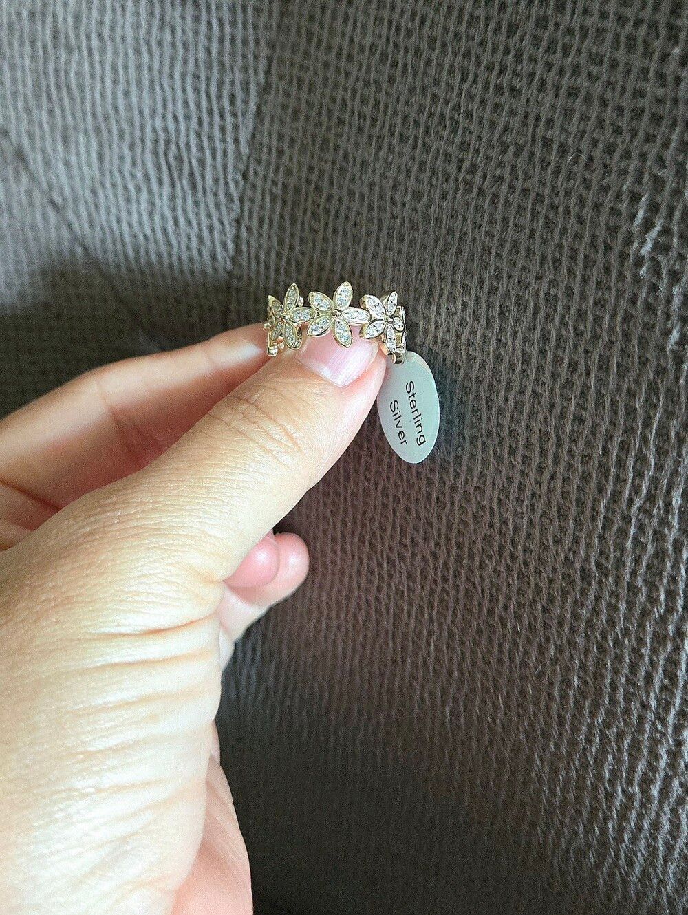 ✨️HP 2X✨️ Ava Ro🚣 Connecting Gold💛 Flowers🌼 Ring💍 - Picture 2 of 16